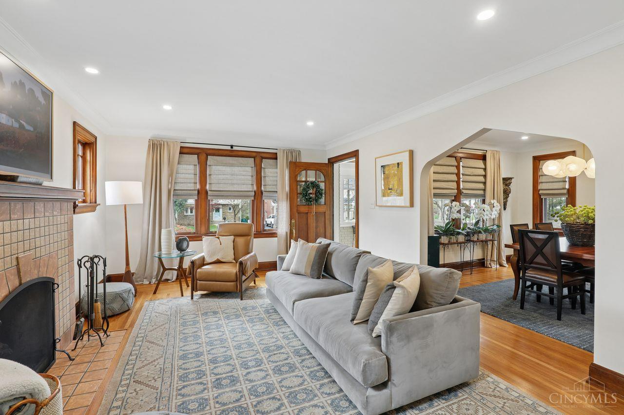 1122 Beverly Hill Drive