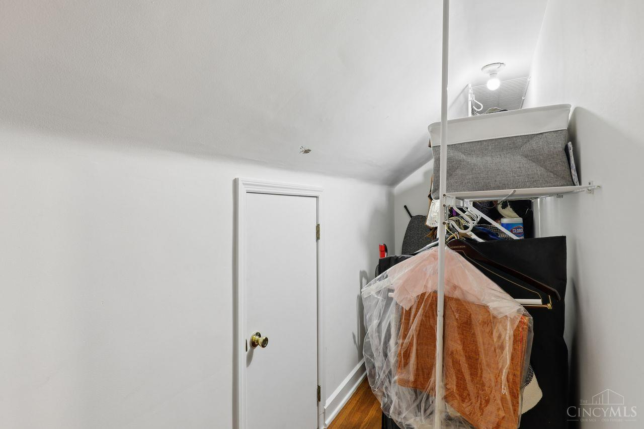 1122 Beverly Hill Drive