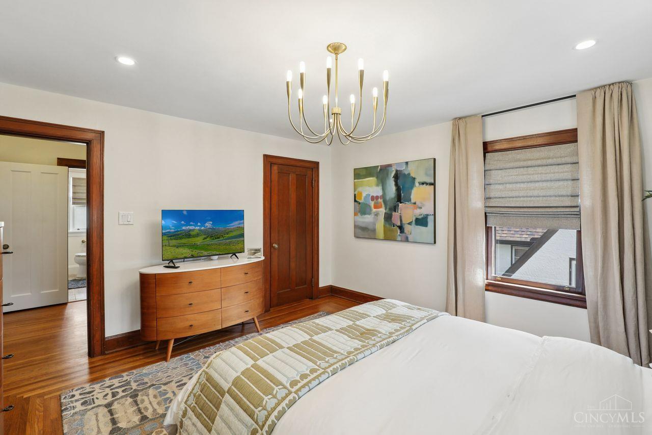 1122 Beverly Hill Drive