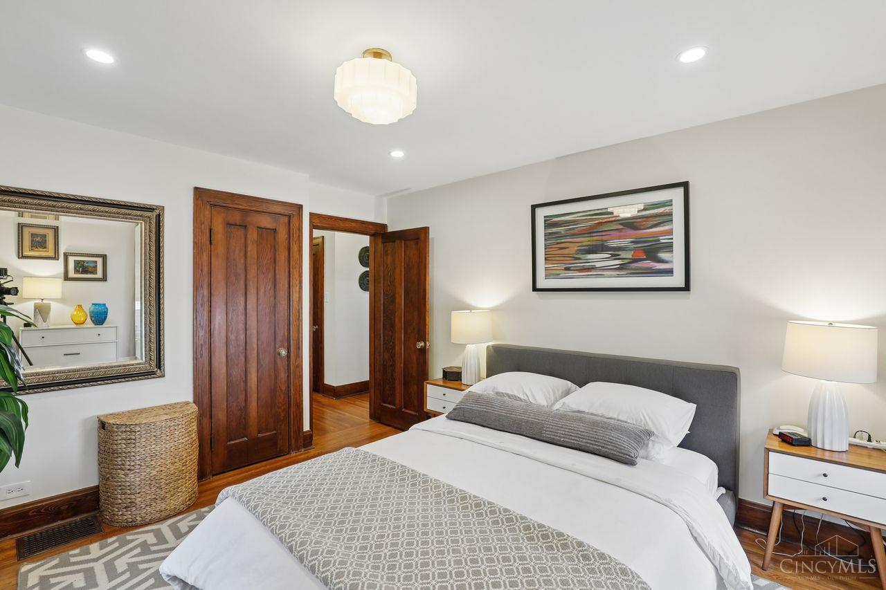 1122 Beverly Hill Drive