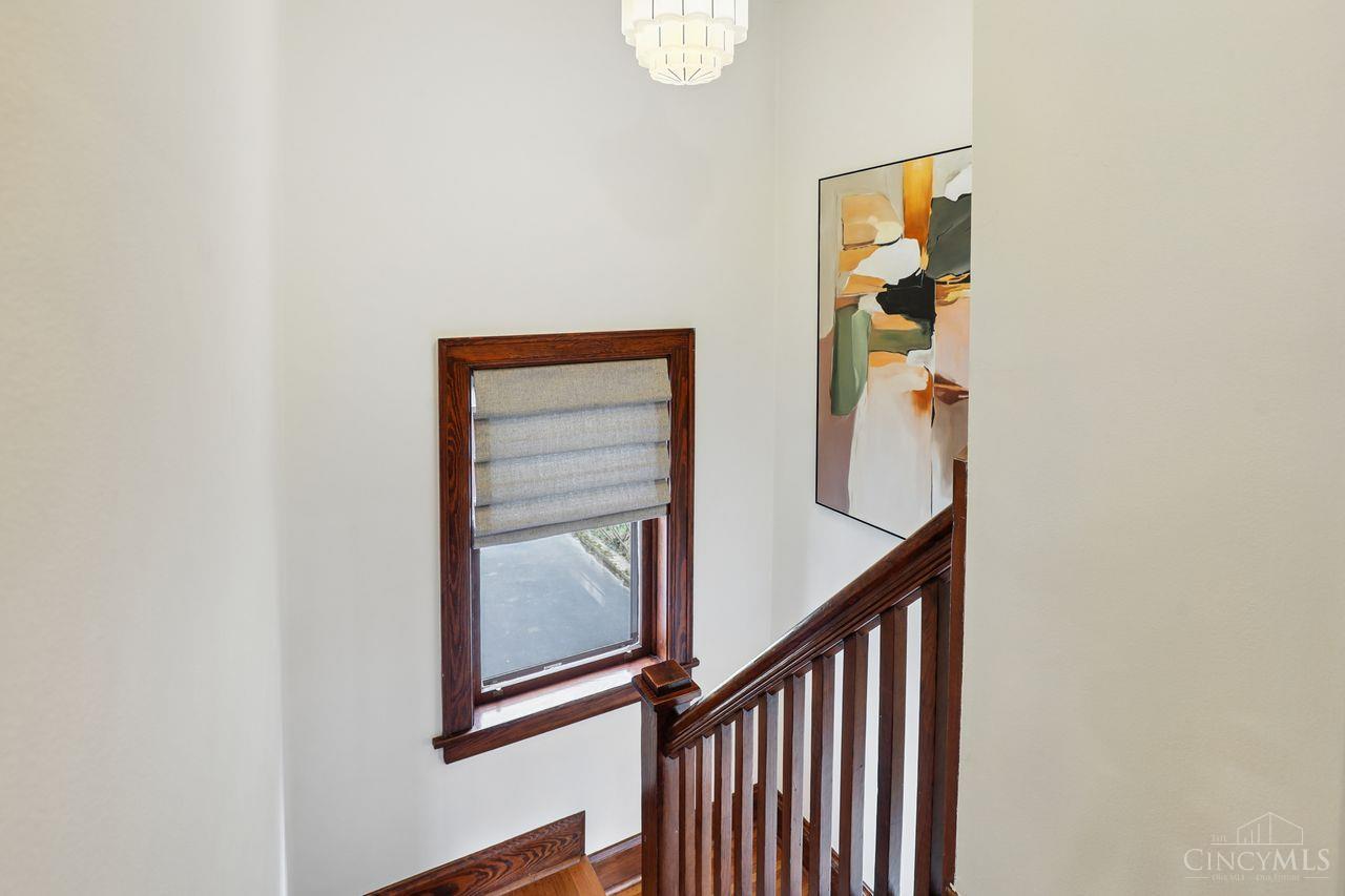 1122 Beverly Hill Drive