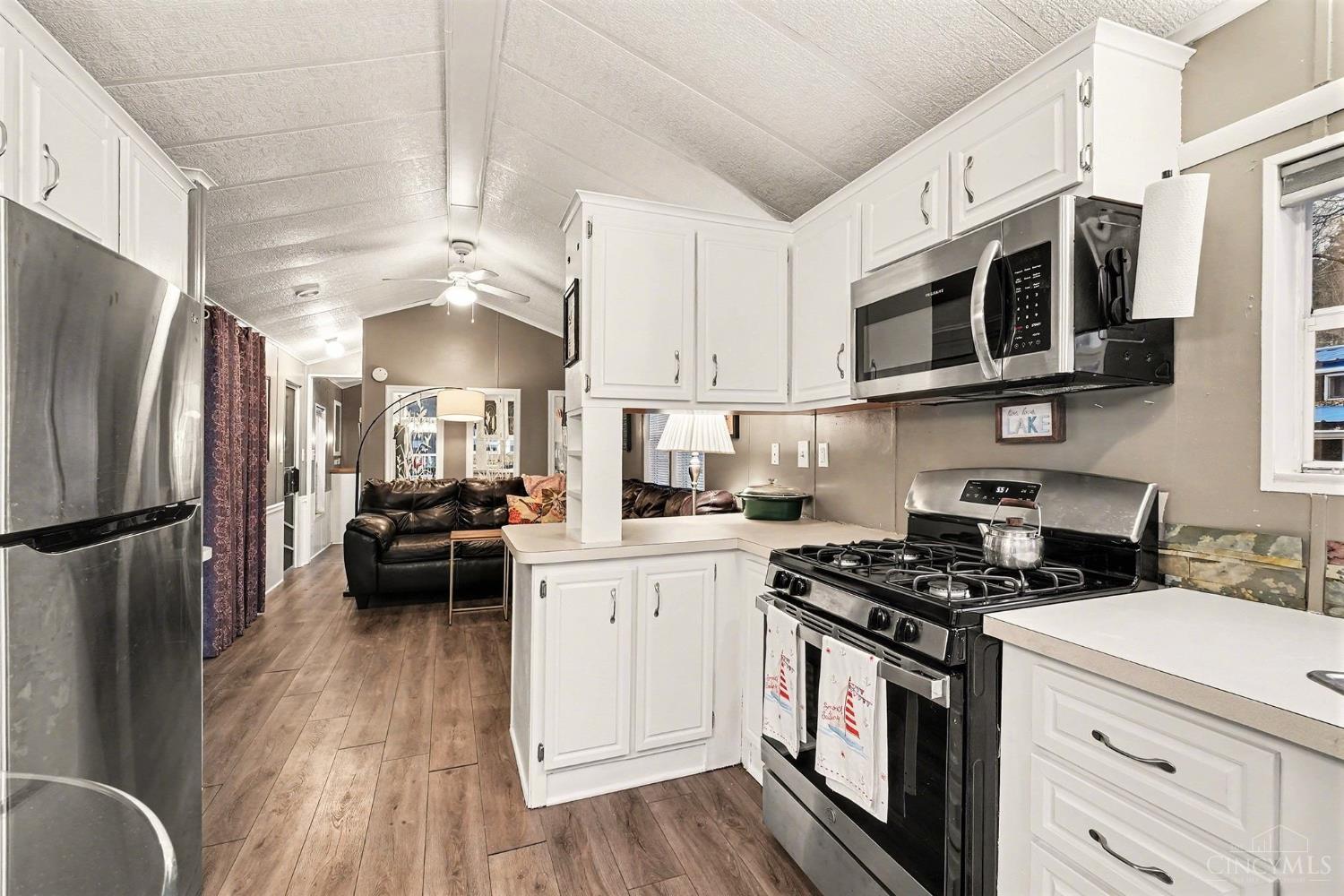 162 W Old State Road 101 162