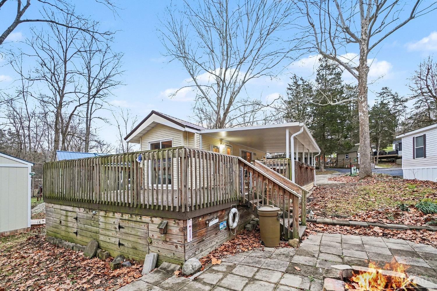 162 W Old State Road 101 162