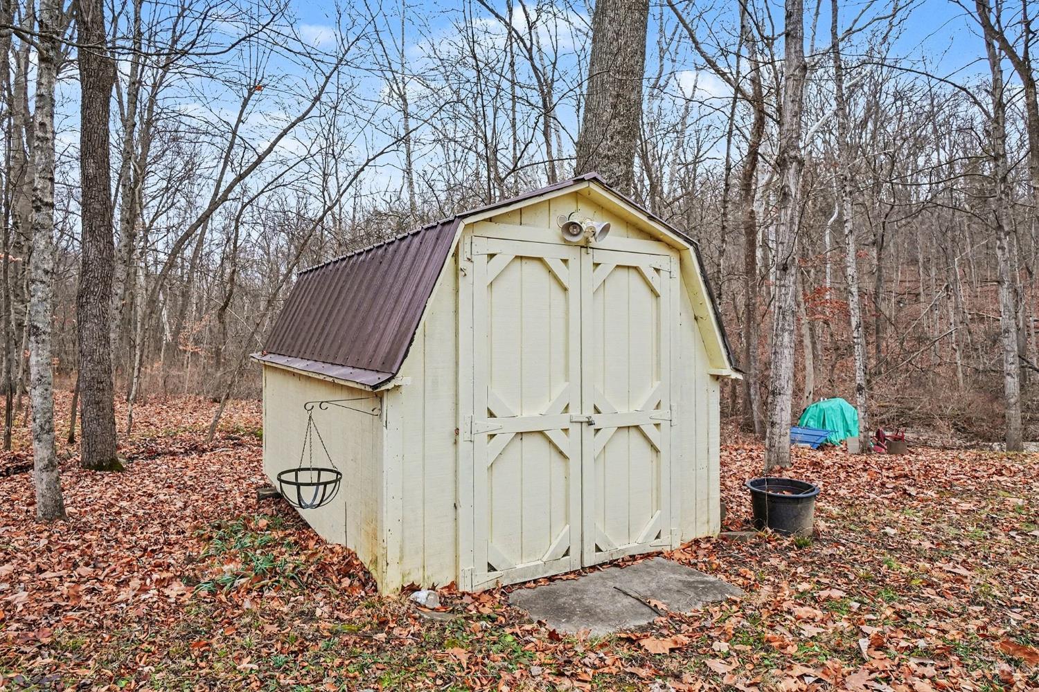 162 W Old State Road 101 162