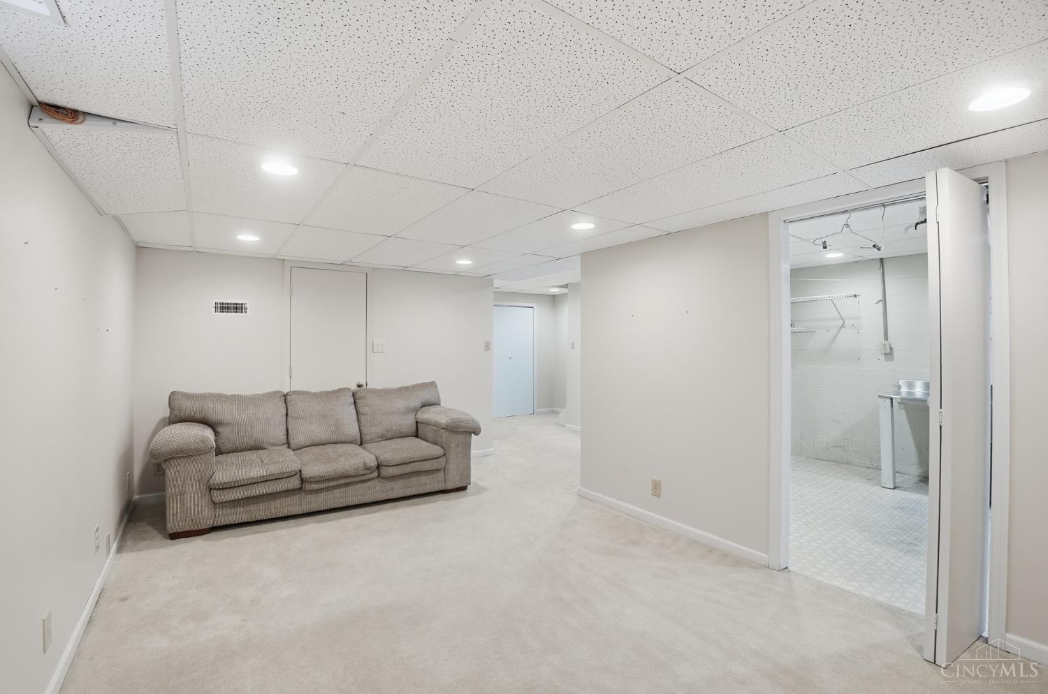 3305 Poinciana Road