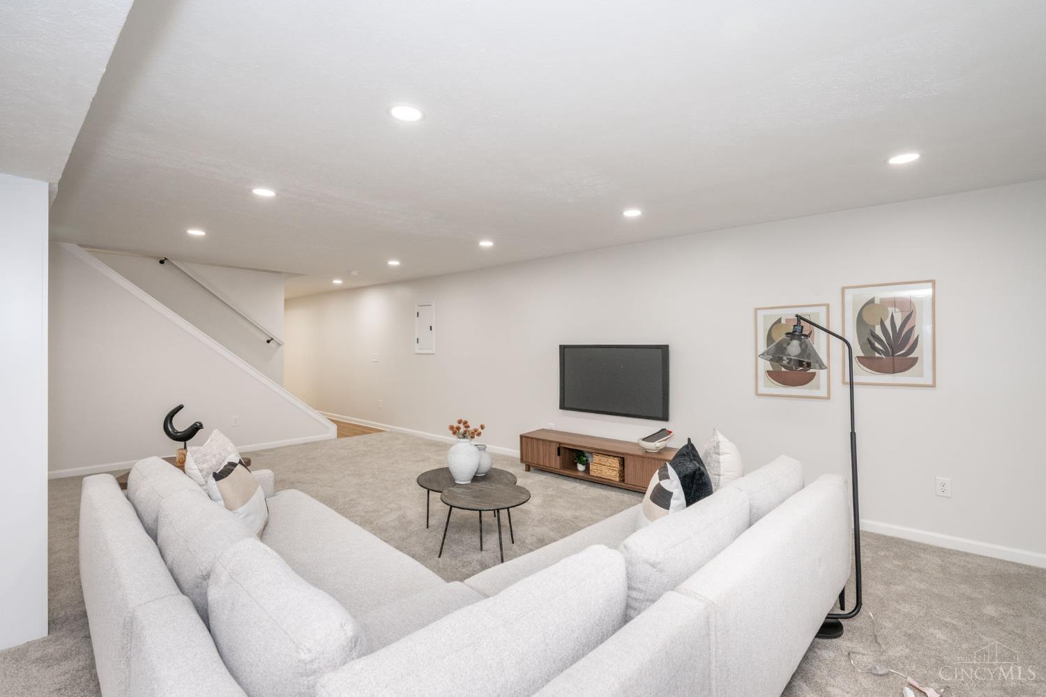 3543 Rackacres Drive