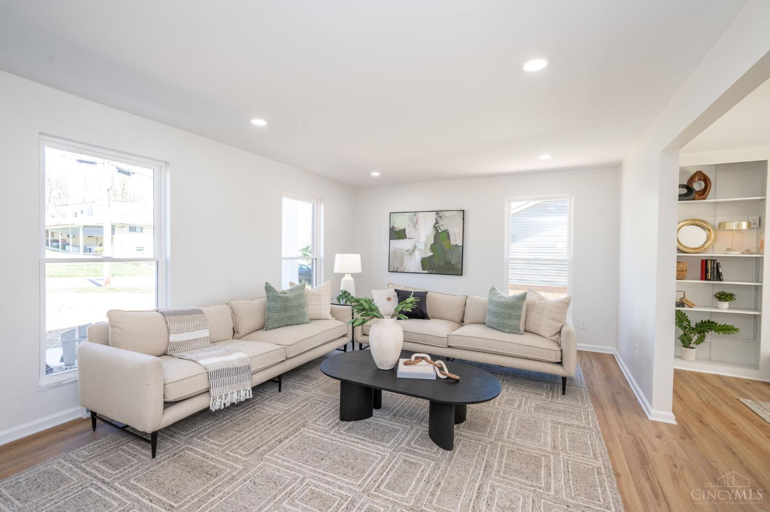 3543 Rackacres Drive