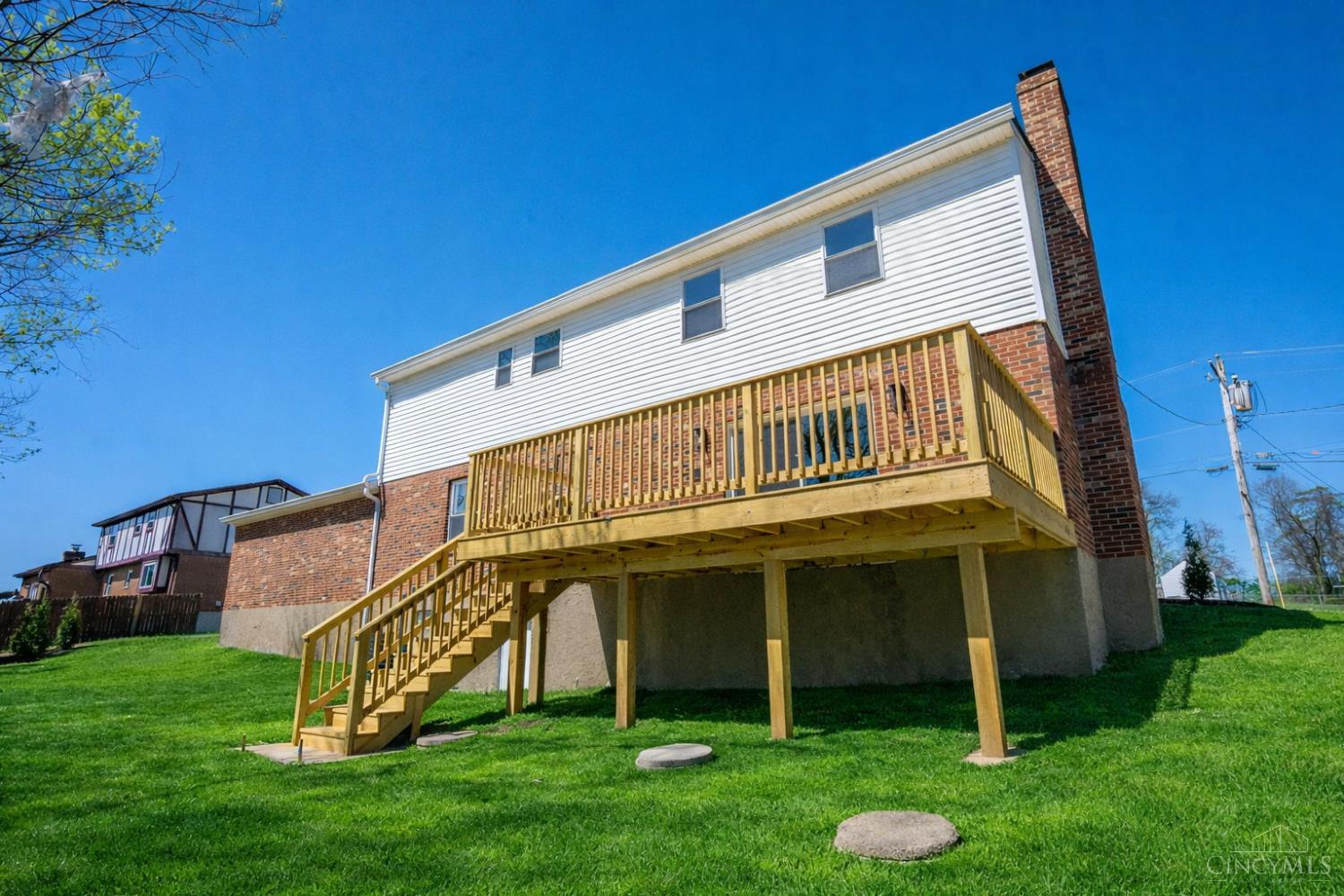 3543 Rackacres Drive