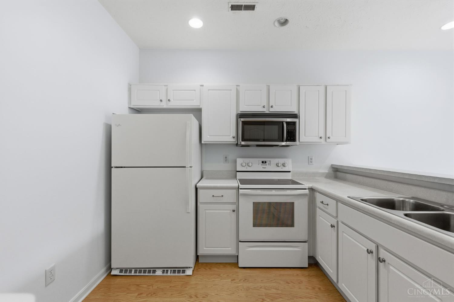 4043 Spyglass Hill