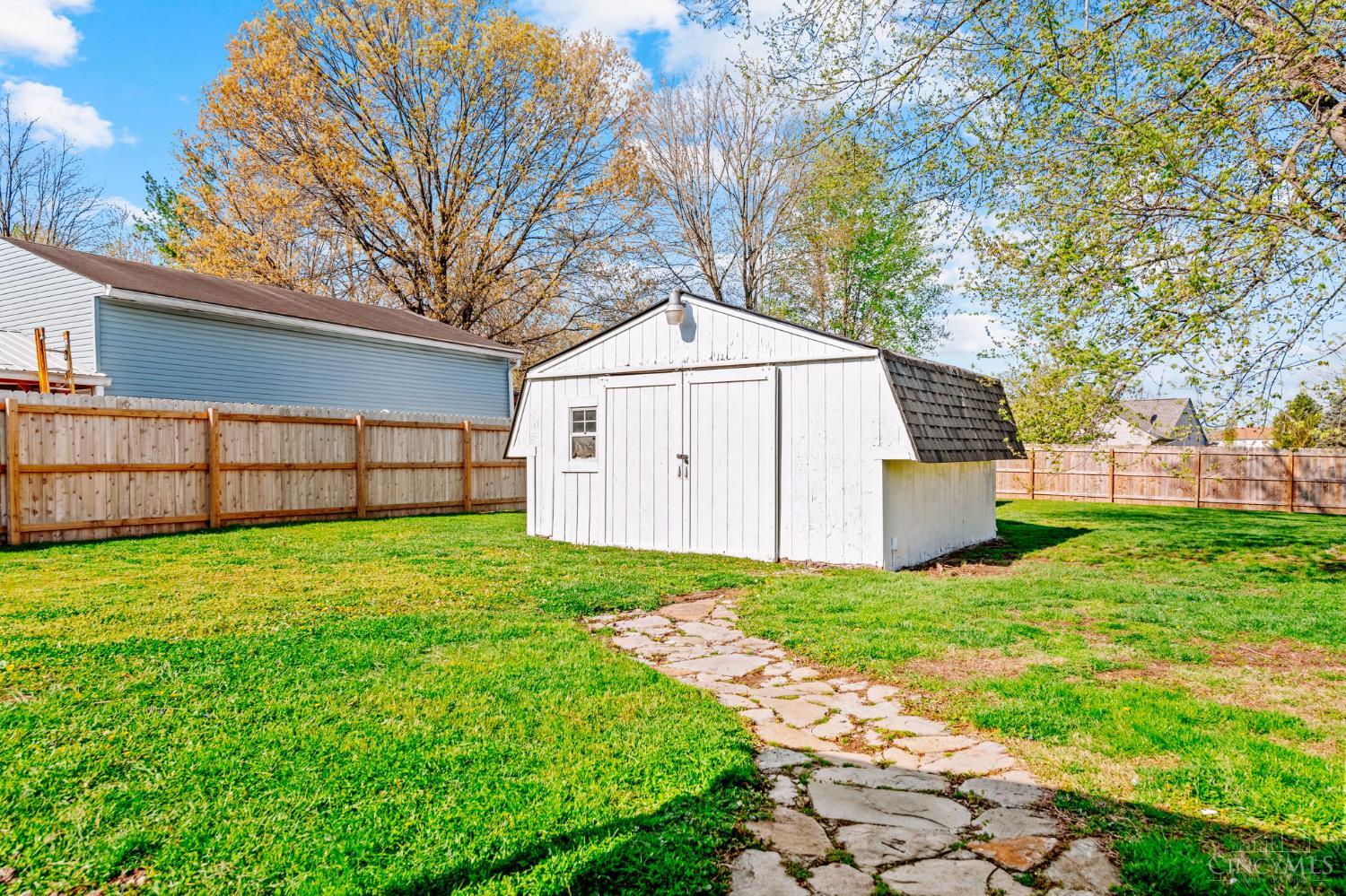 3895 Magnolia Drive