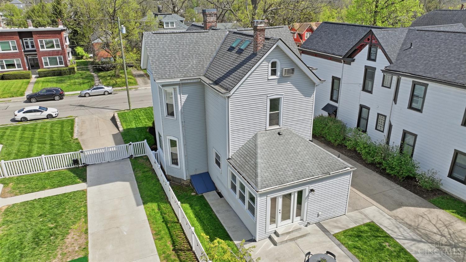1317 Grace Avenue