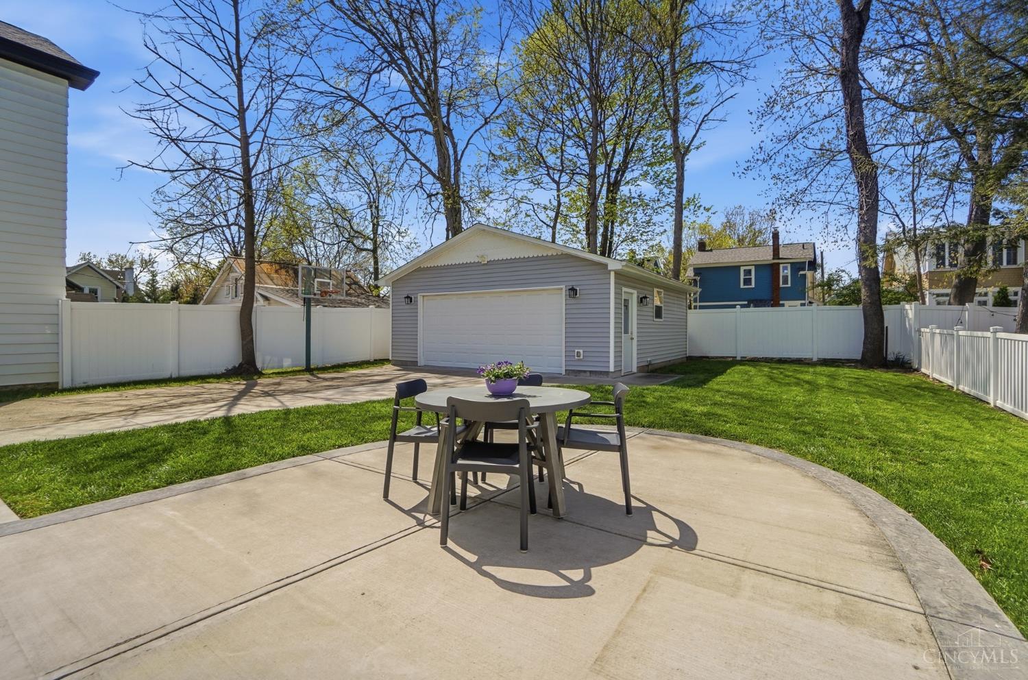 1317 Grace Avenue