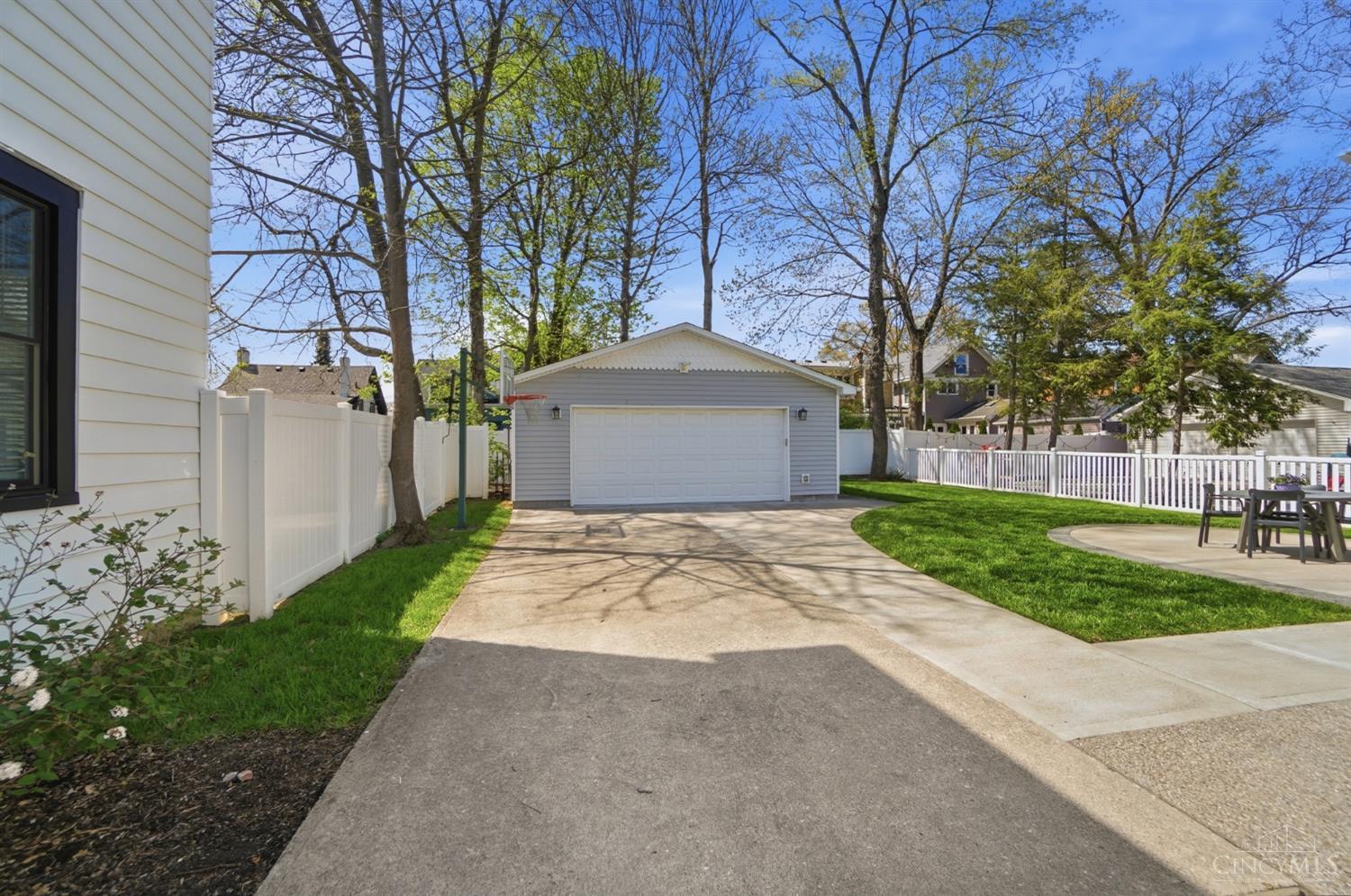 1317 Grace Avenue