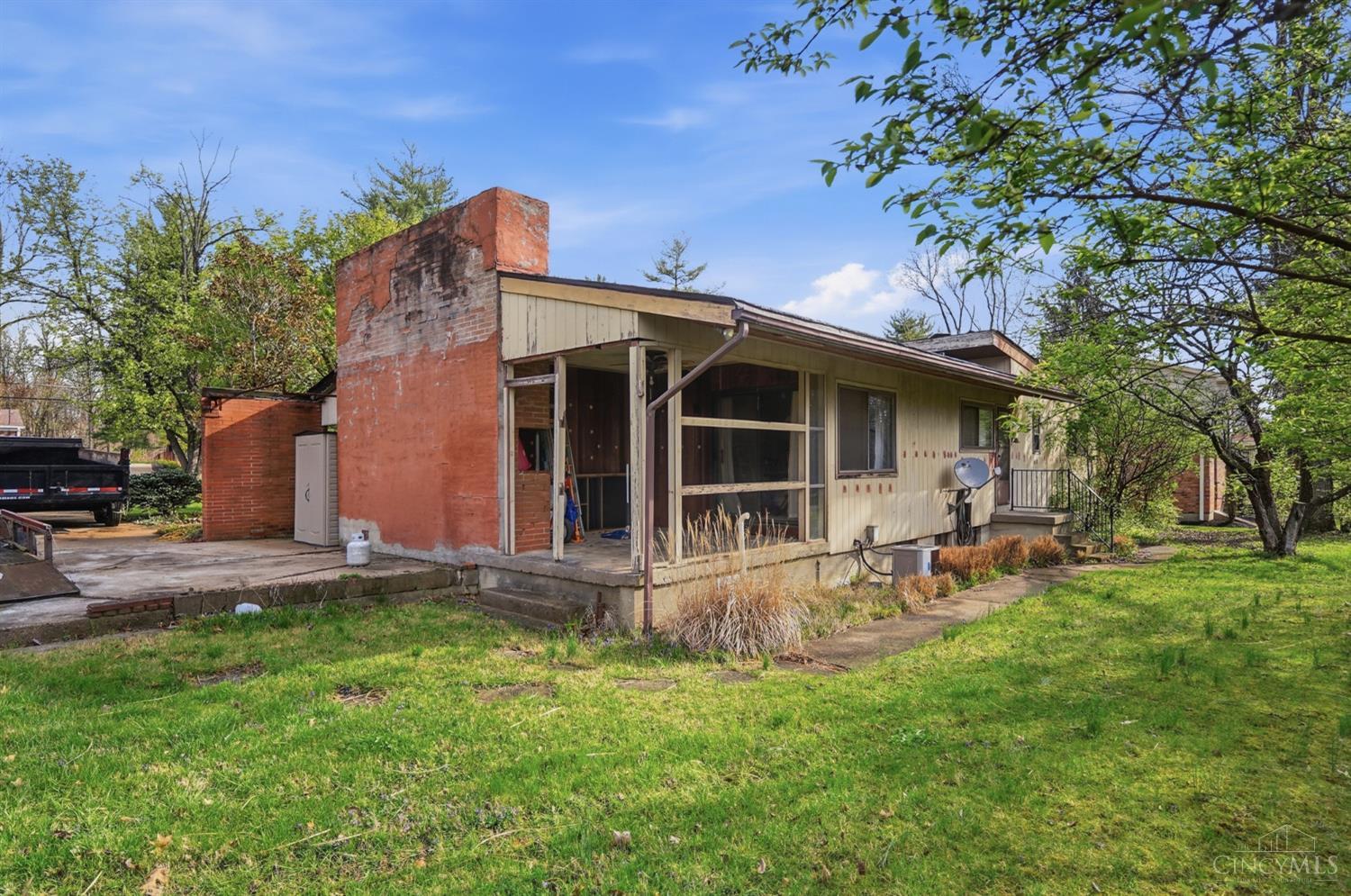 1905 Greenpine Drive