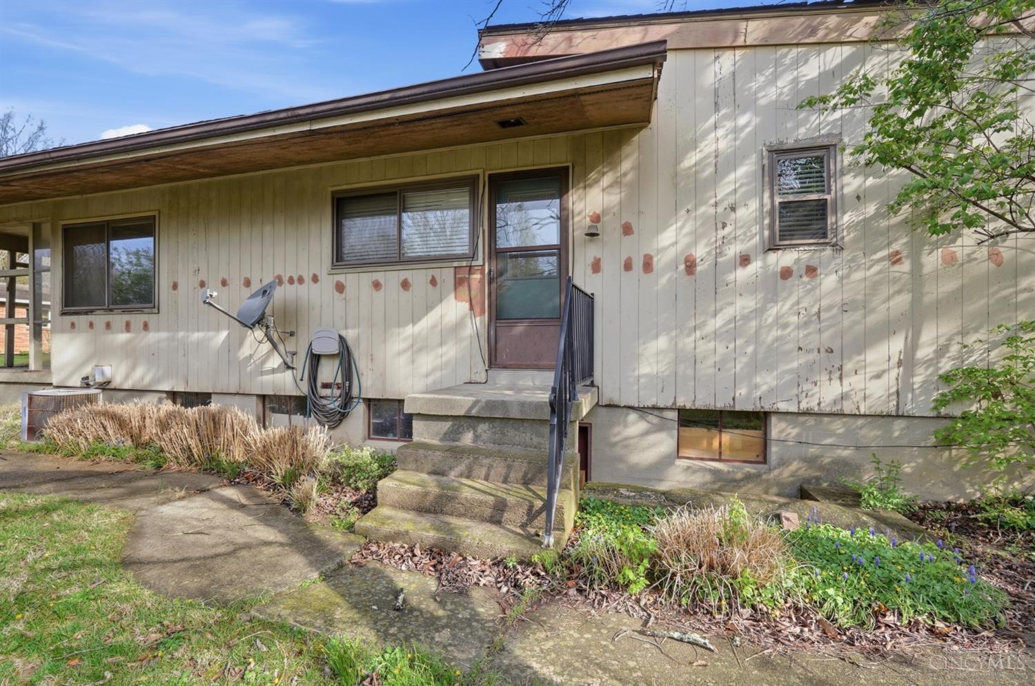 1905 Greenpine Drive