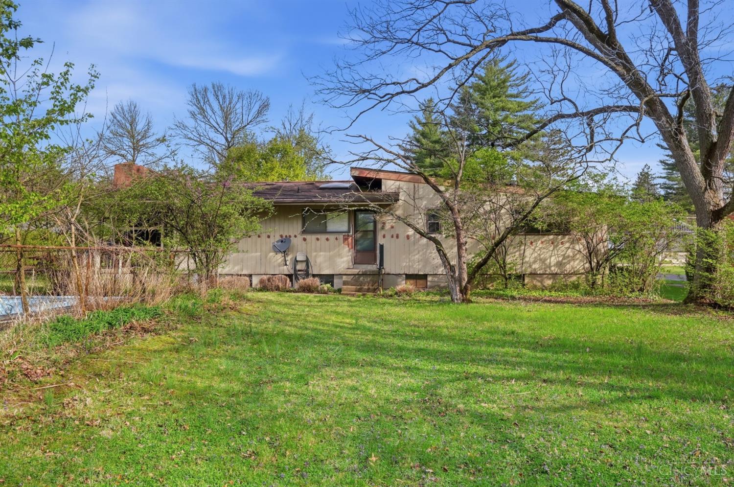 1905 Greenpine Drive