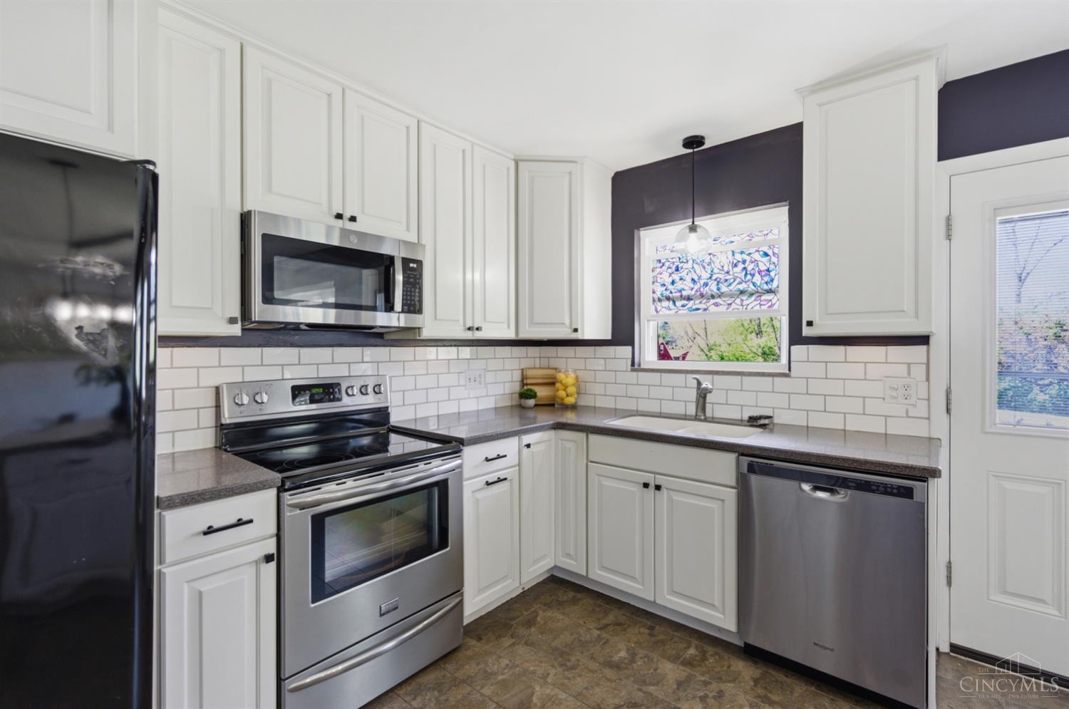 3351 Glenmont Lane