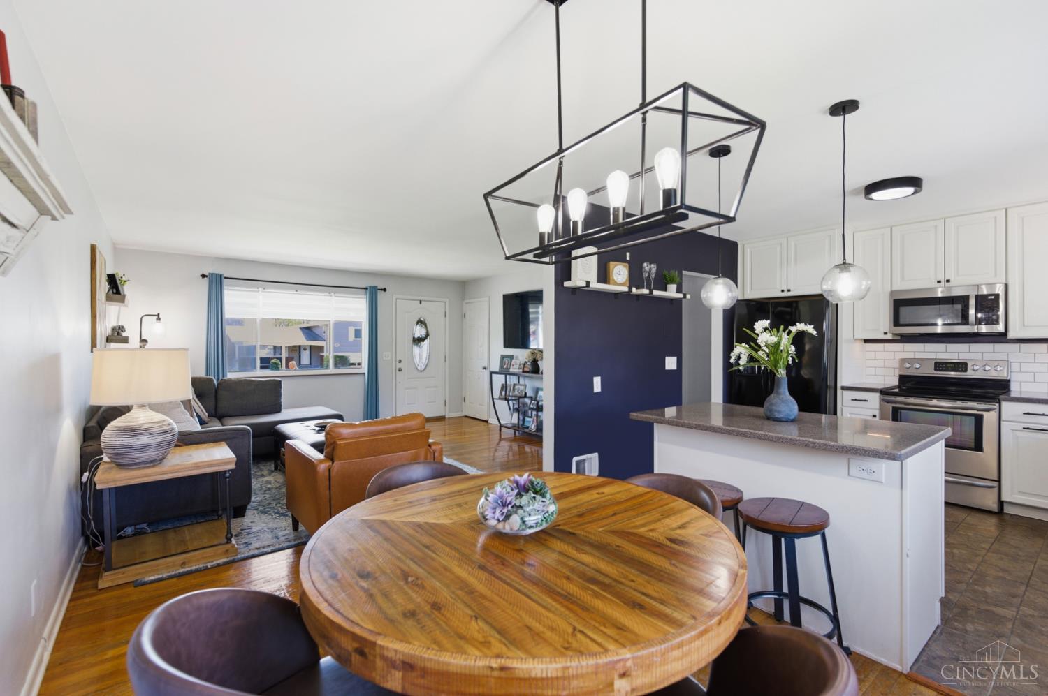 3351 Glenmont Lane