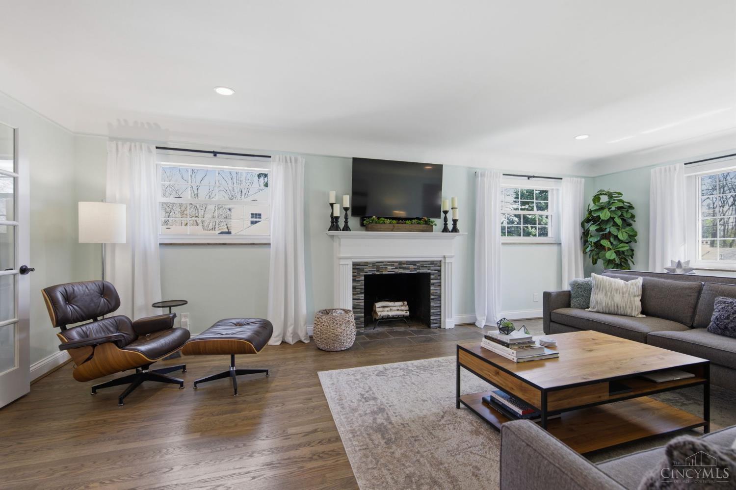 7400 N Timberlane Drive