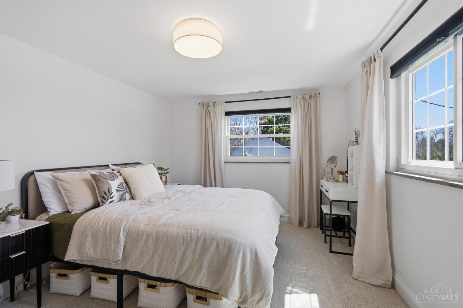 7400 N Timberlane Drive