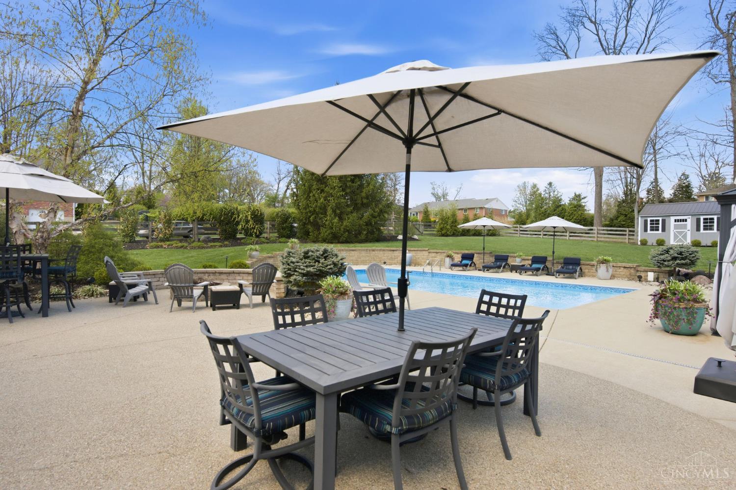 7400 N Timberlane Drive