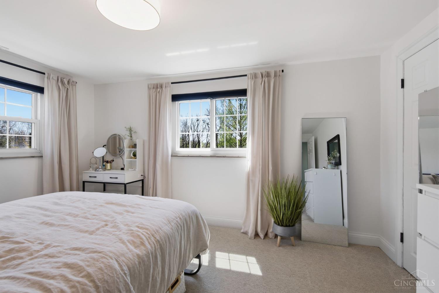 7400 N Timberlane Drive