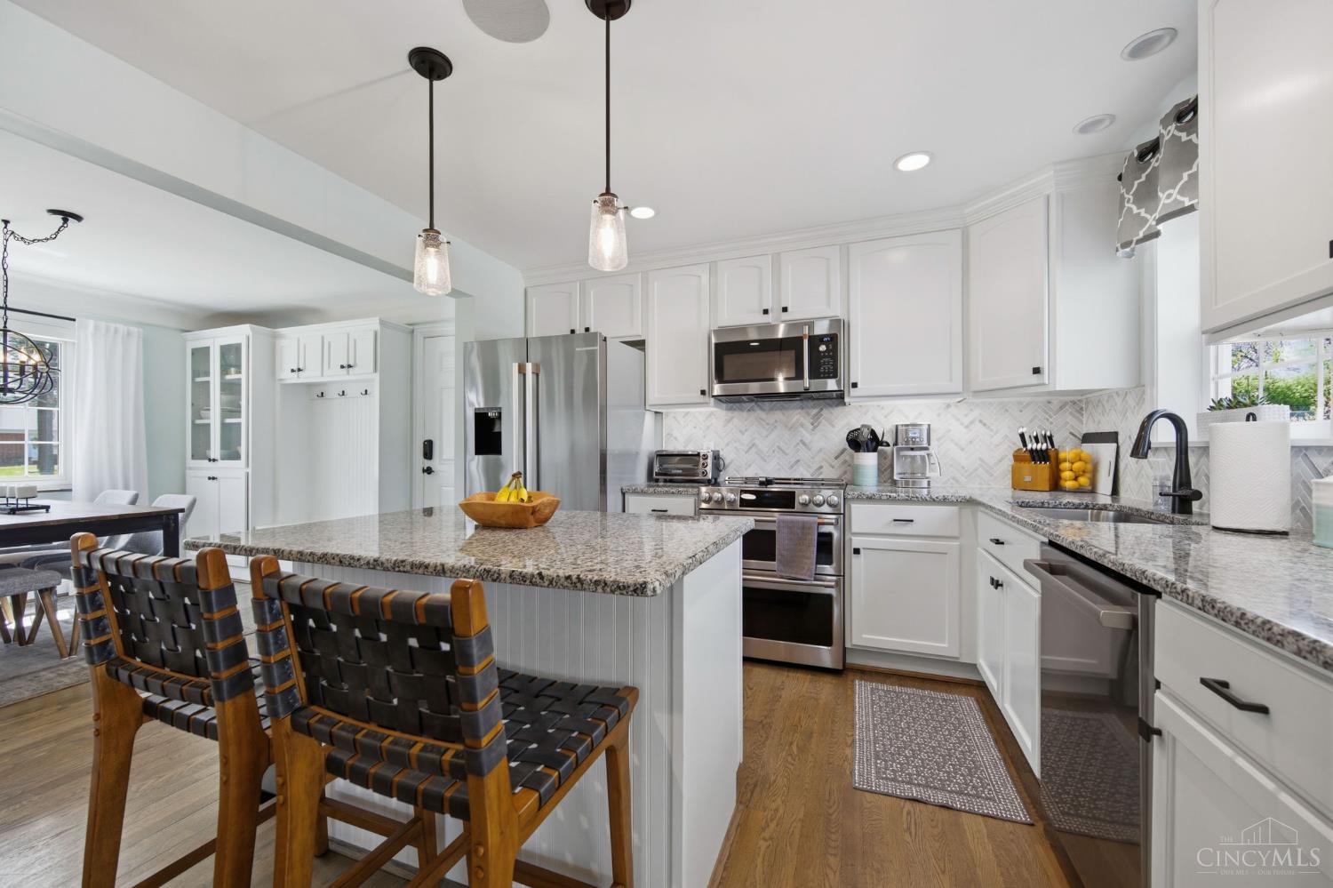 7400 N Timberlane Drive