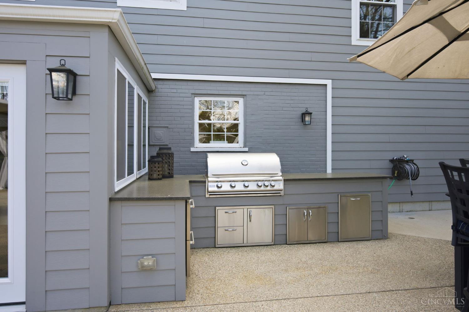 7400 N Timberlane Drive