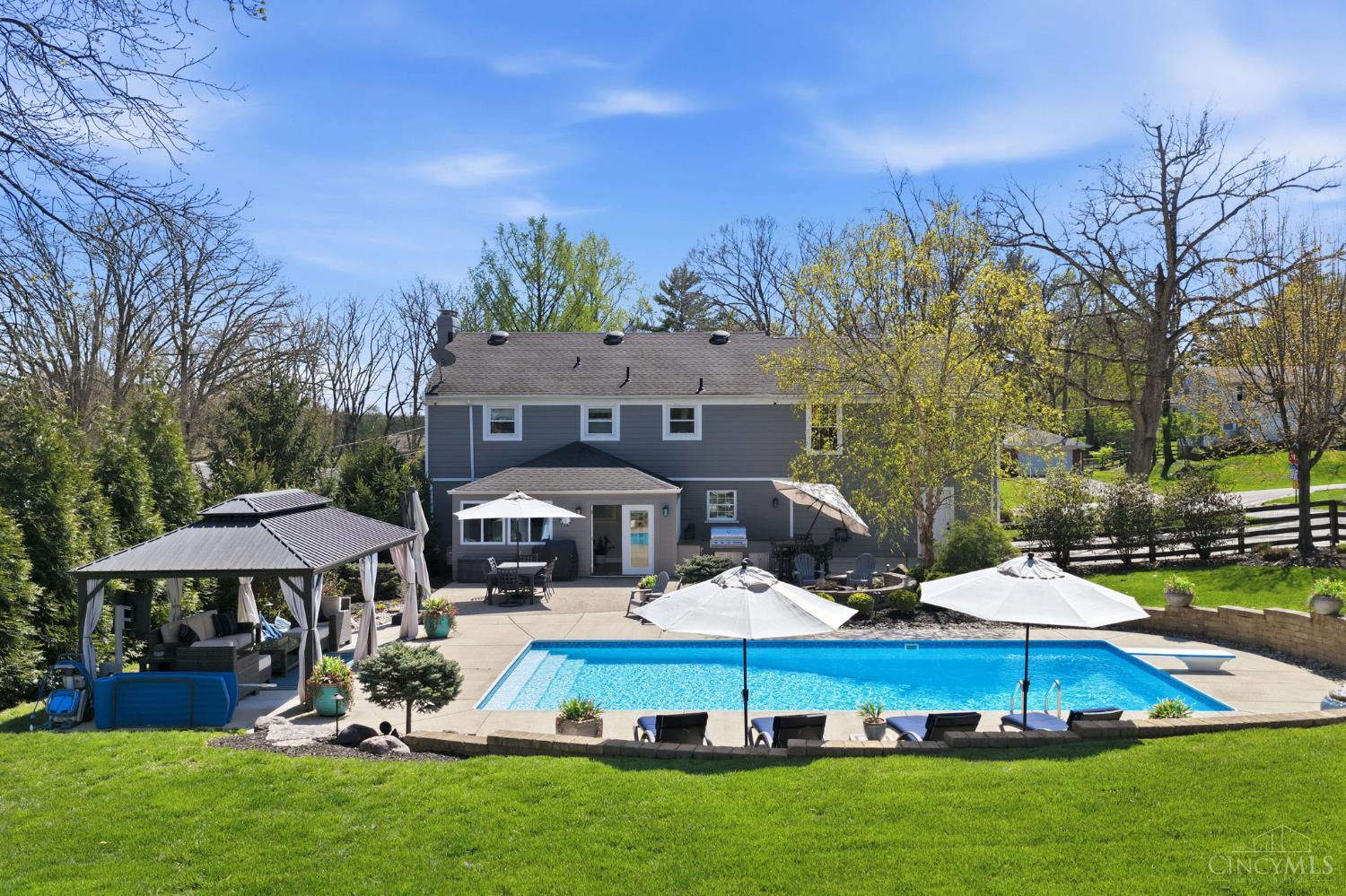 7400 N Timberlane Drive