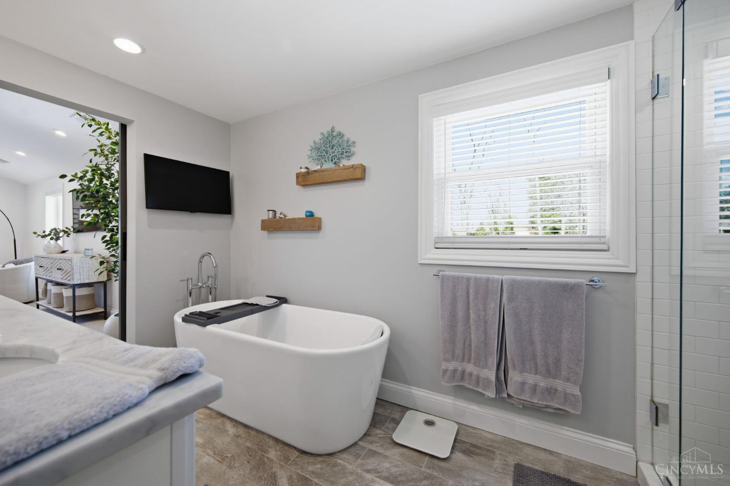 7400 N Timberlane Drive