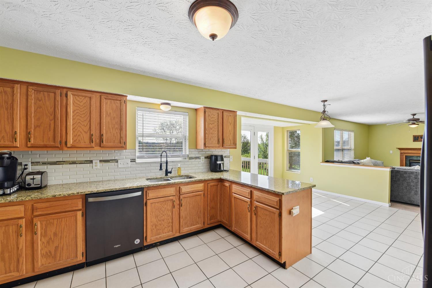 5942 Franklin Trail