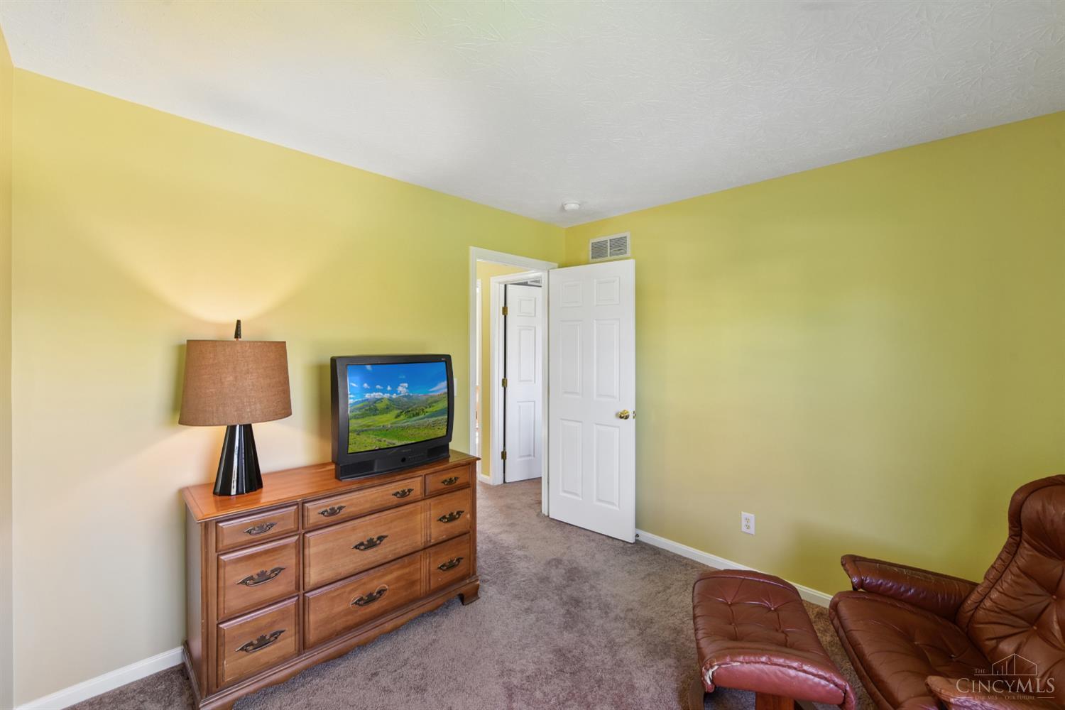 5942 Franklin Trail