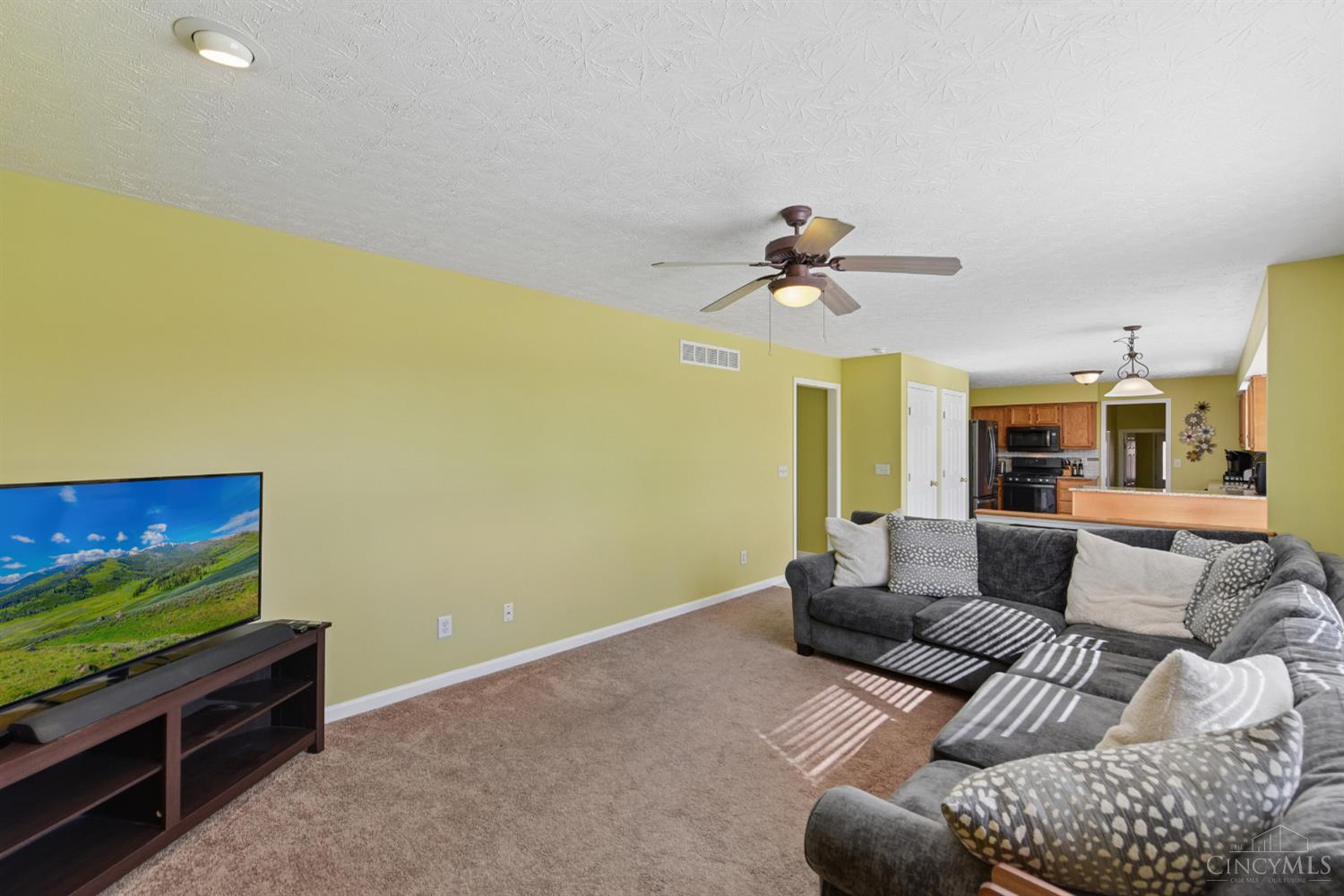 5942 Franklin Trail