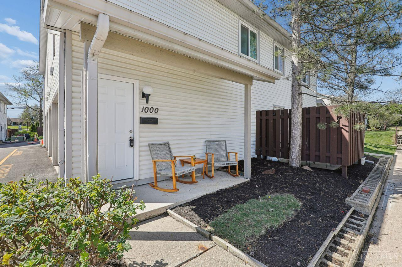 1000 E Crescentville Road