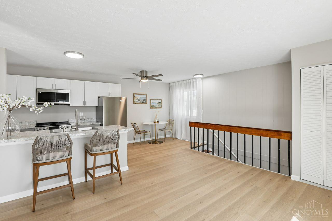 1000 E Crescentville Road