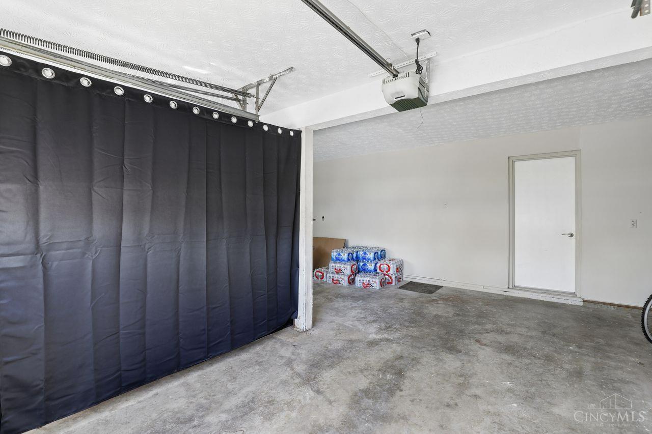 1000 E Crescentville Road