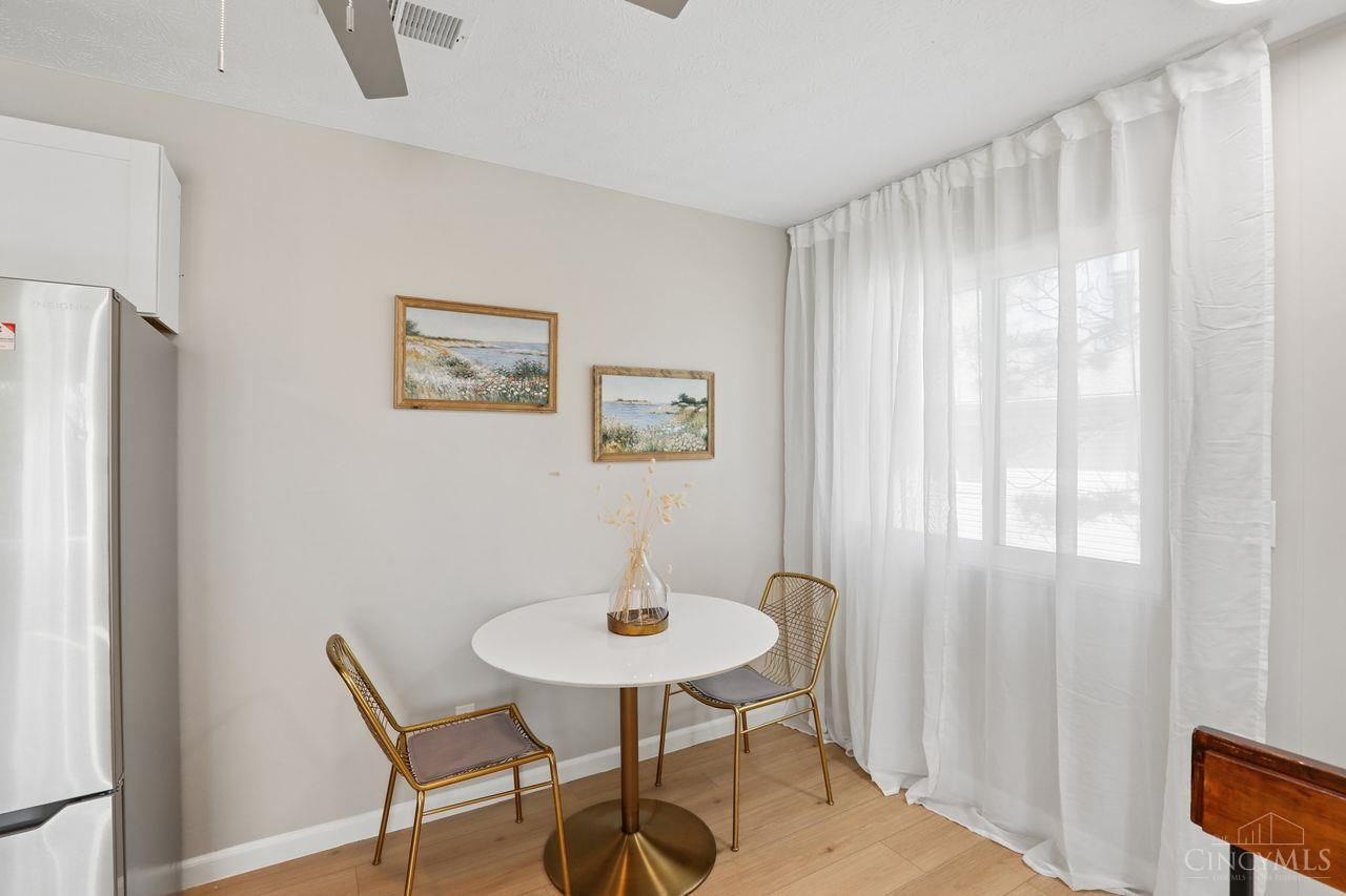 1000 E Crescentville Road