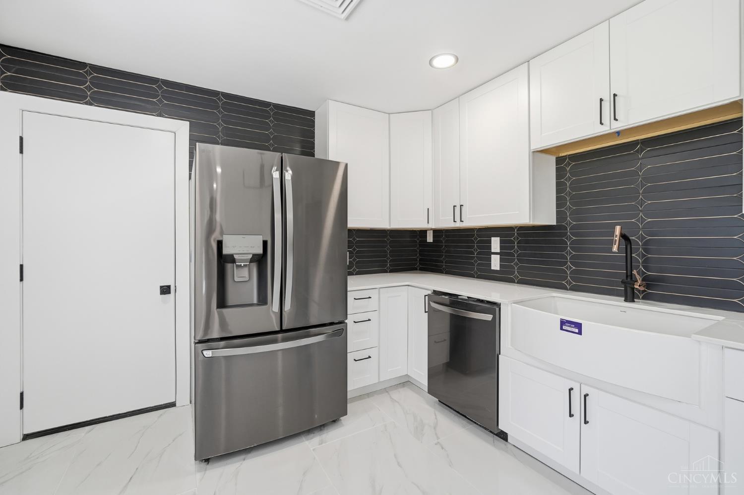 5695 Antoninus Drive