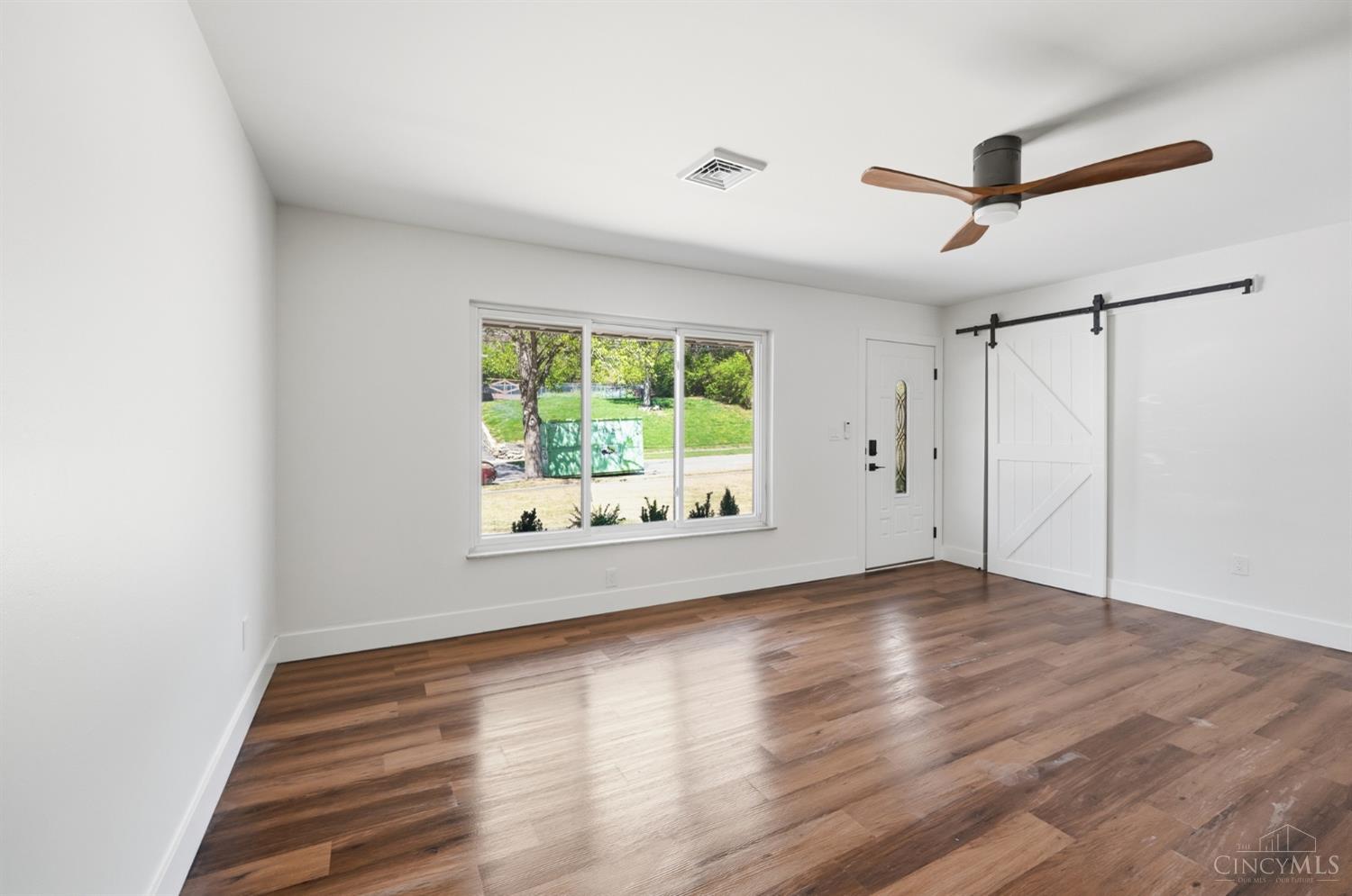 5695 Antoninus Drive