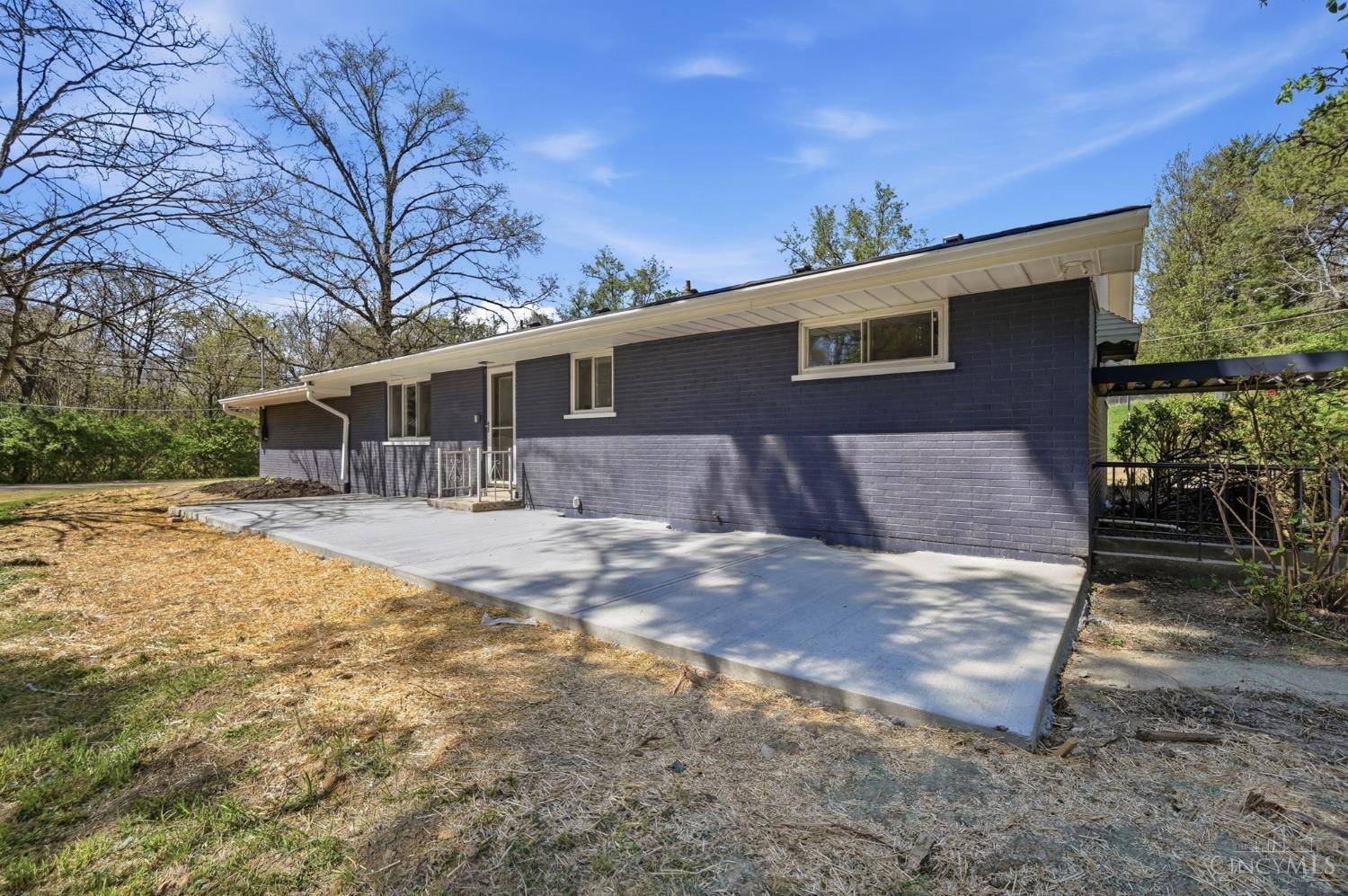 5695 Antoninus Drive