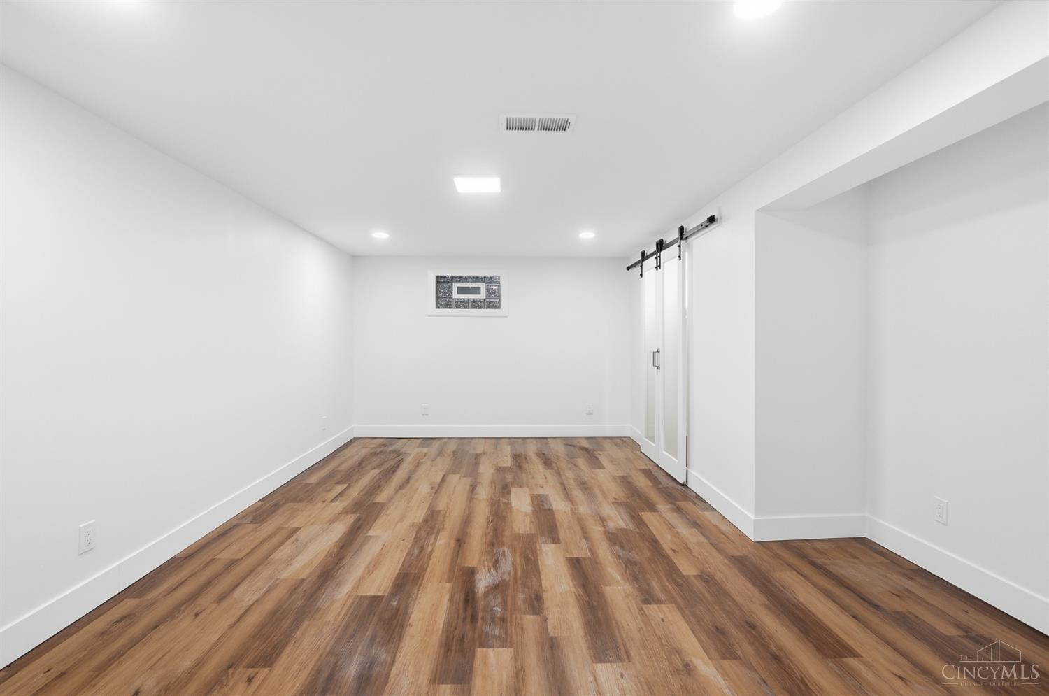 5695 Antoninus Drive