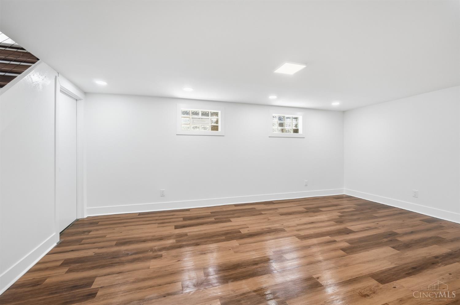 5695 Antoninus Drive