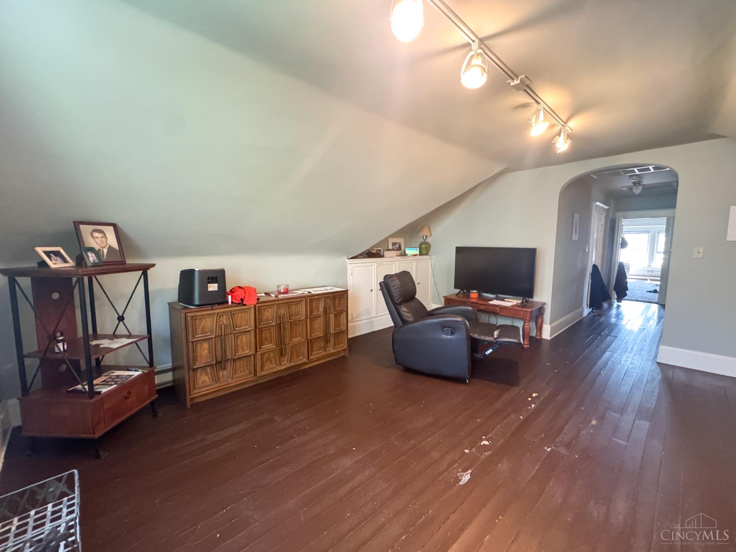560 Terrace Avenue