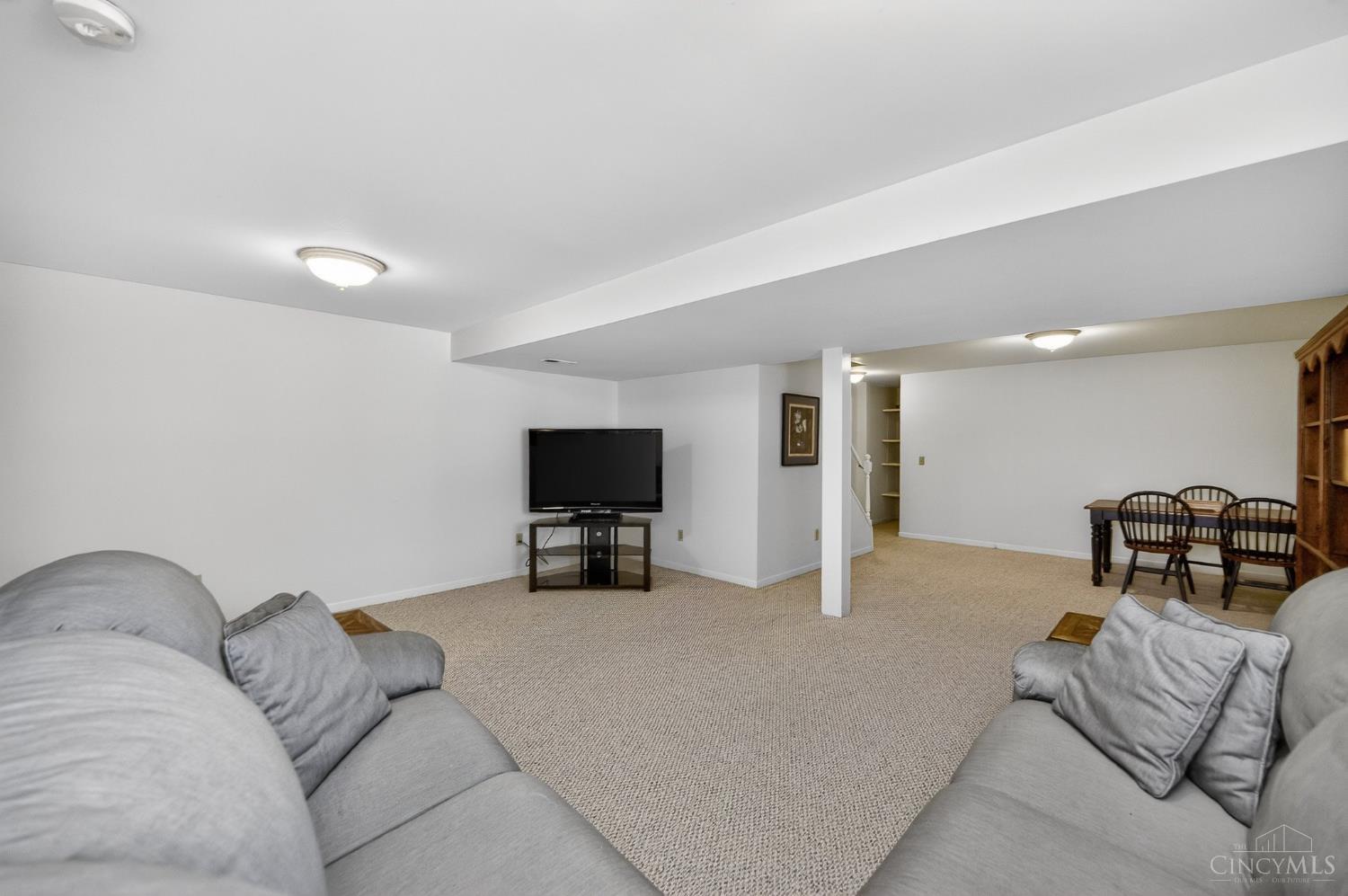 1308 Woodlake Court