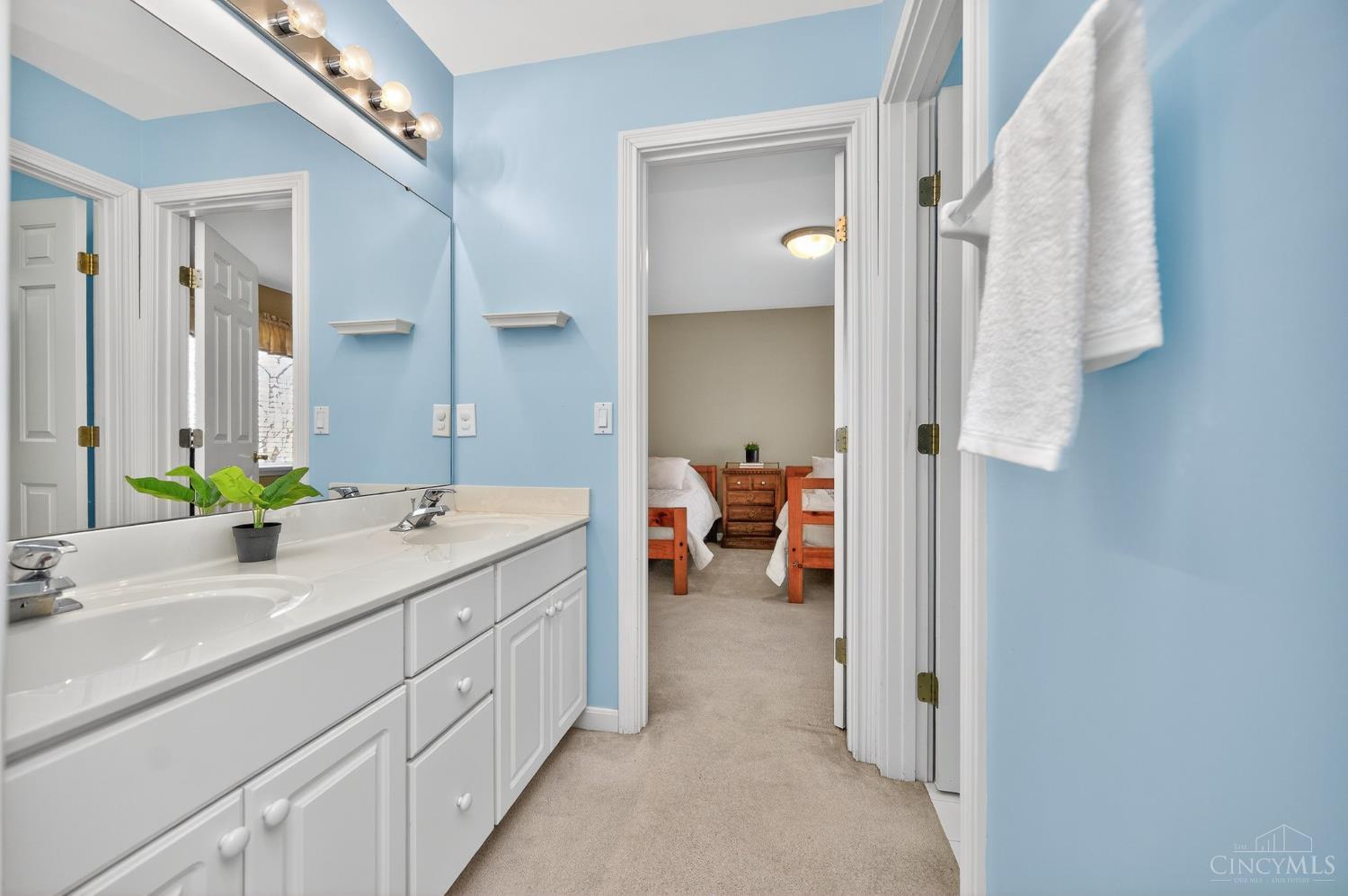 1308 Woodlake Court