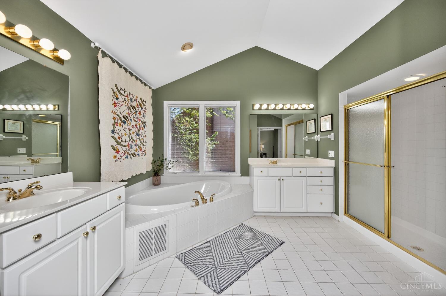 1308 Woodlake Court