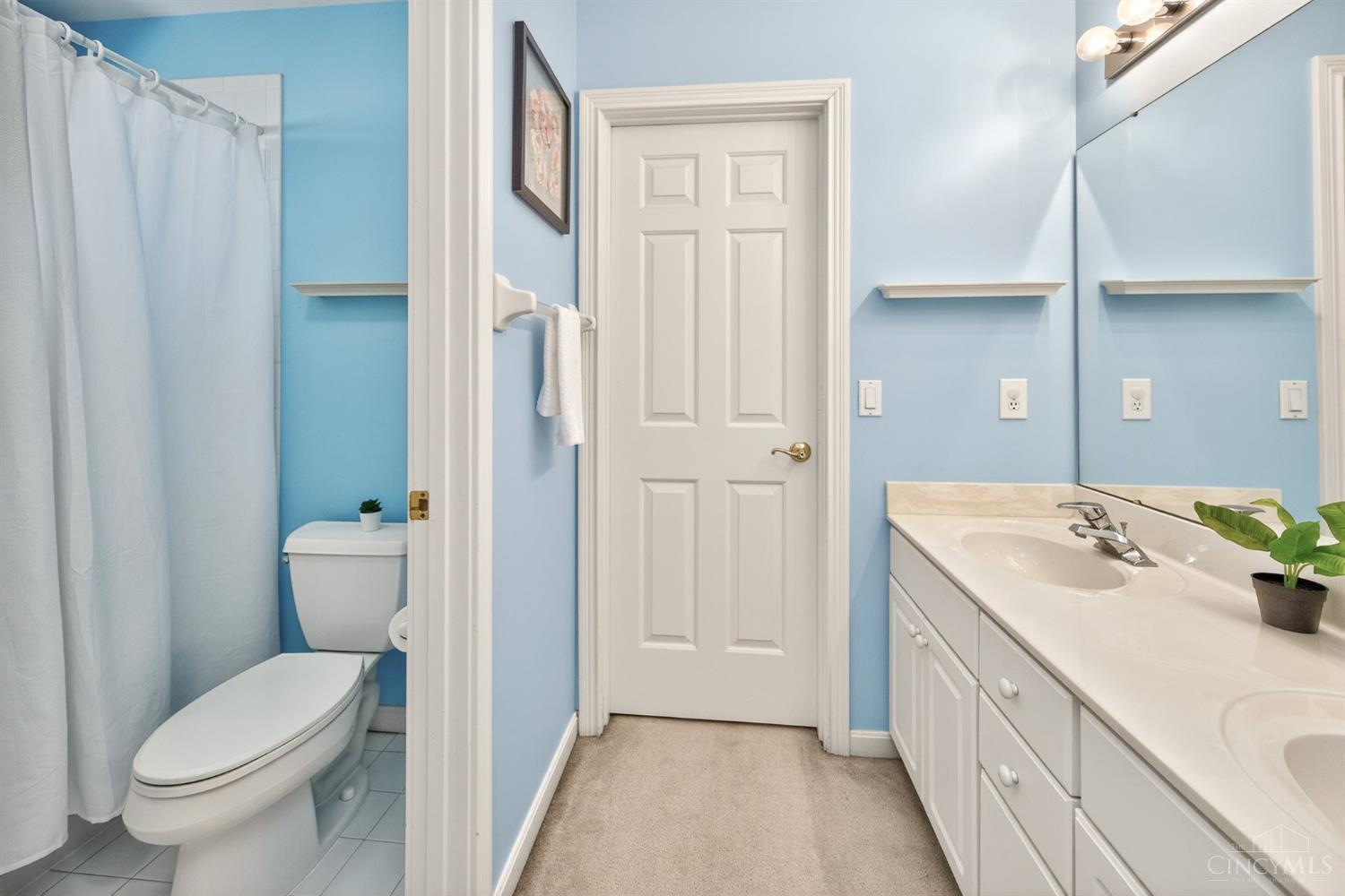 1308 Woodlake Court