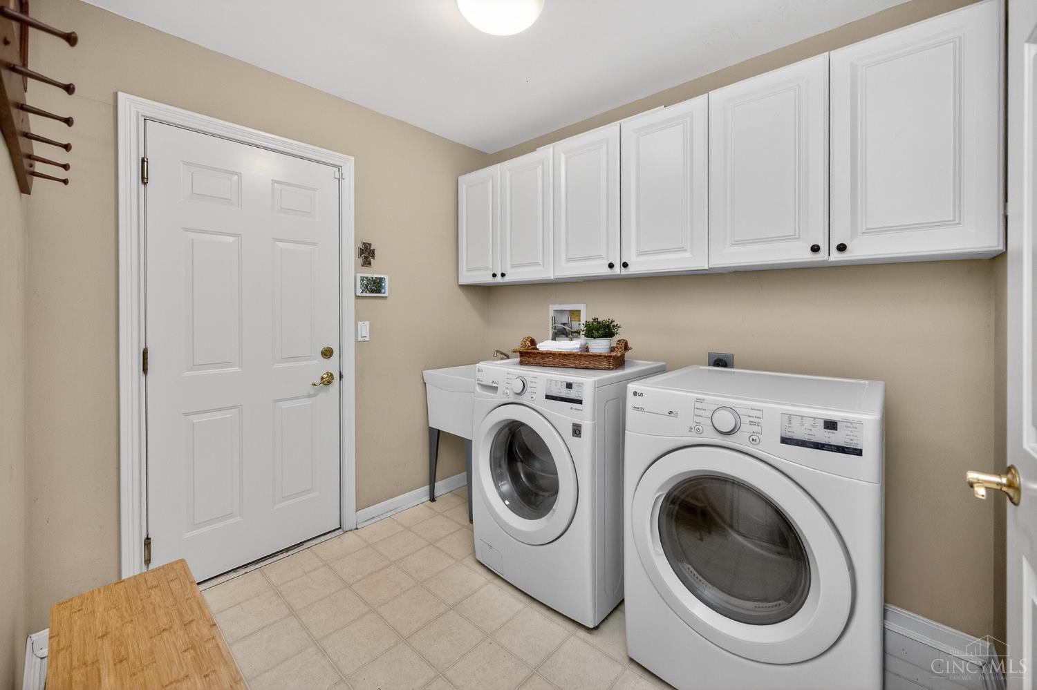 1308 Woodlake Court