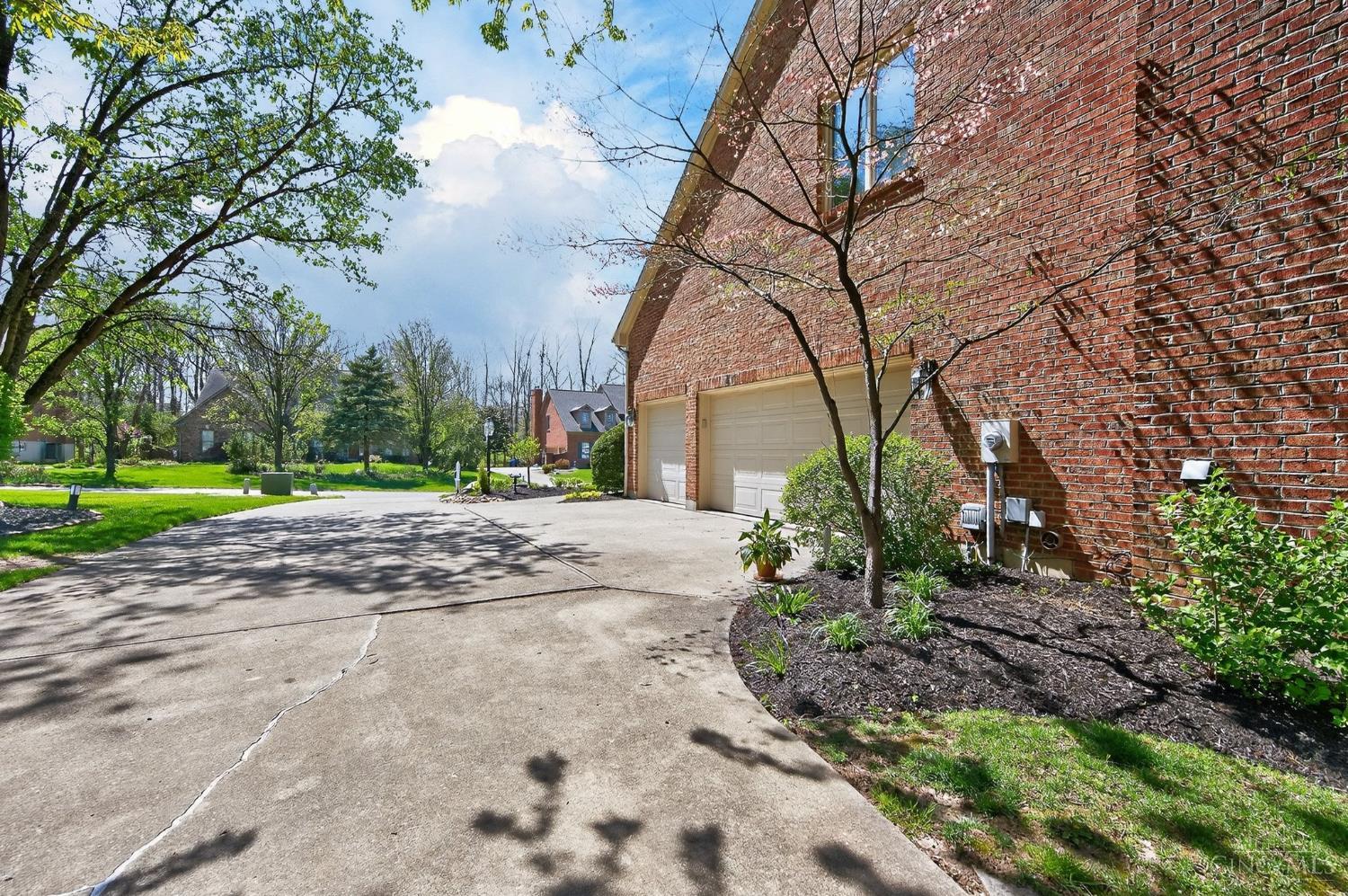 1308 Woodlake Court