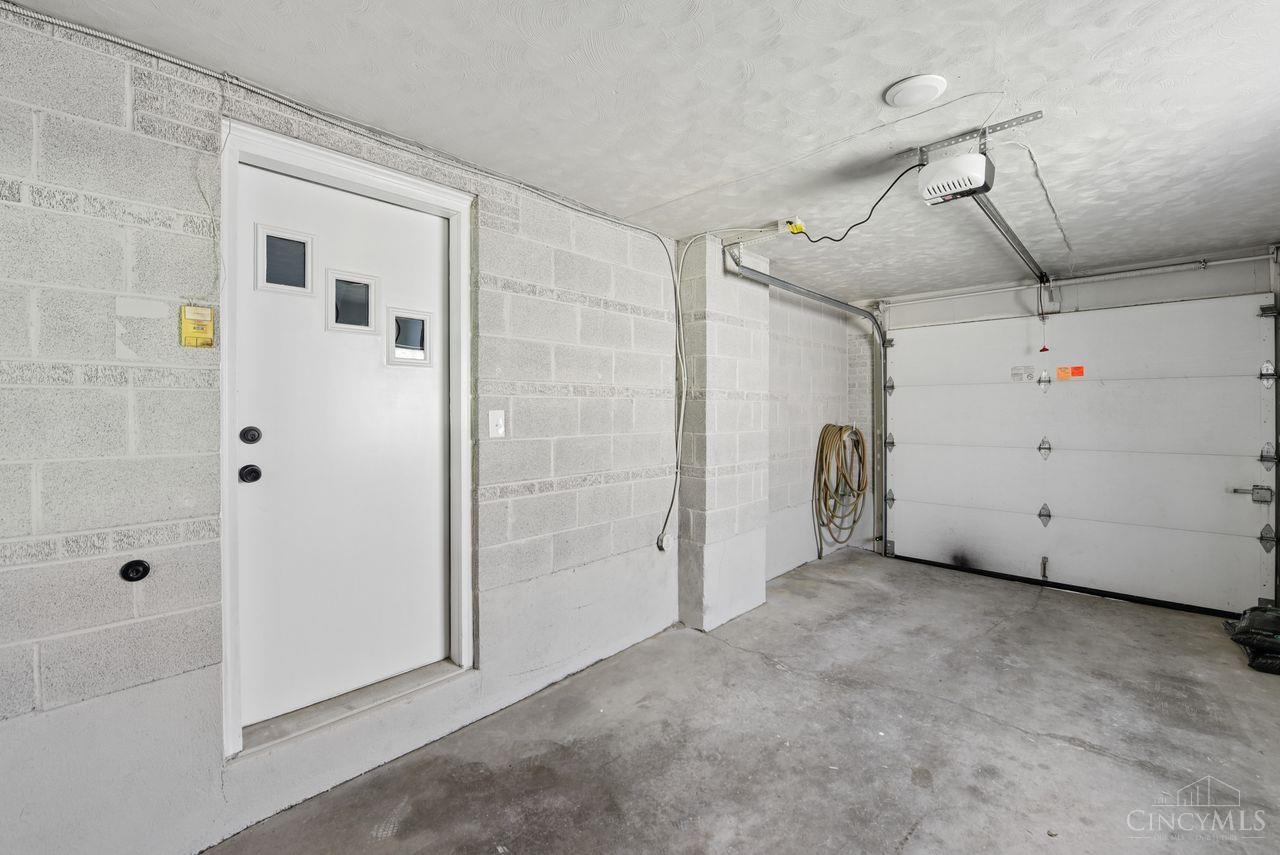 3340 Dolomar Drive